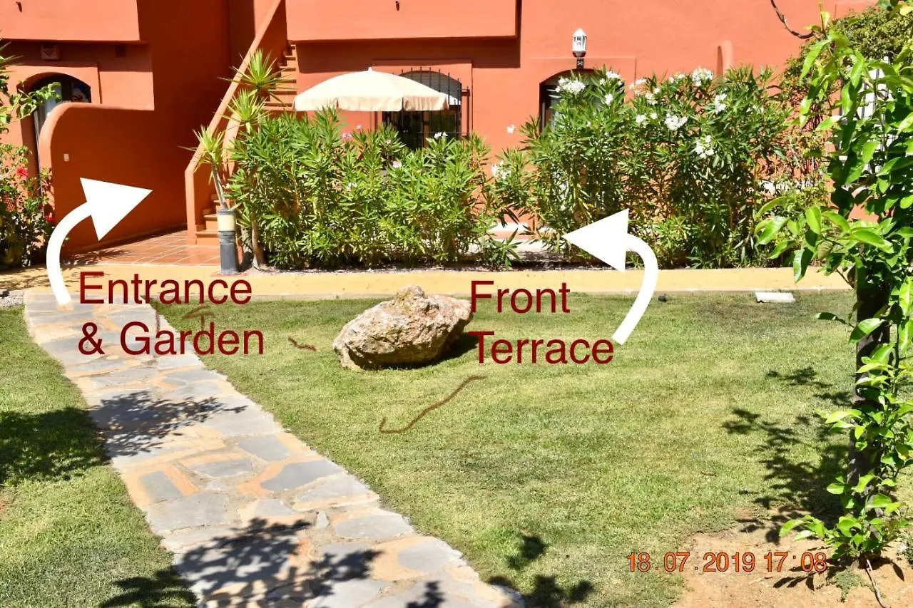 Luxury 2-Bedrooms & Bathrooms Estepona Apartment