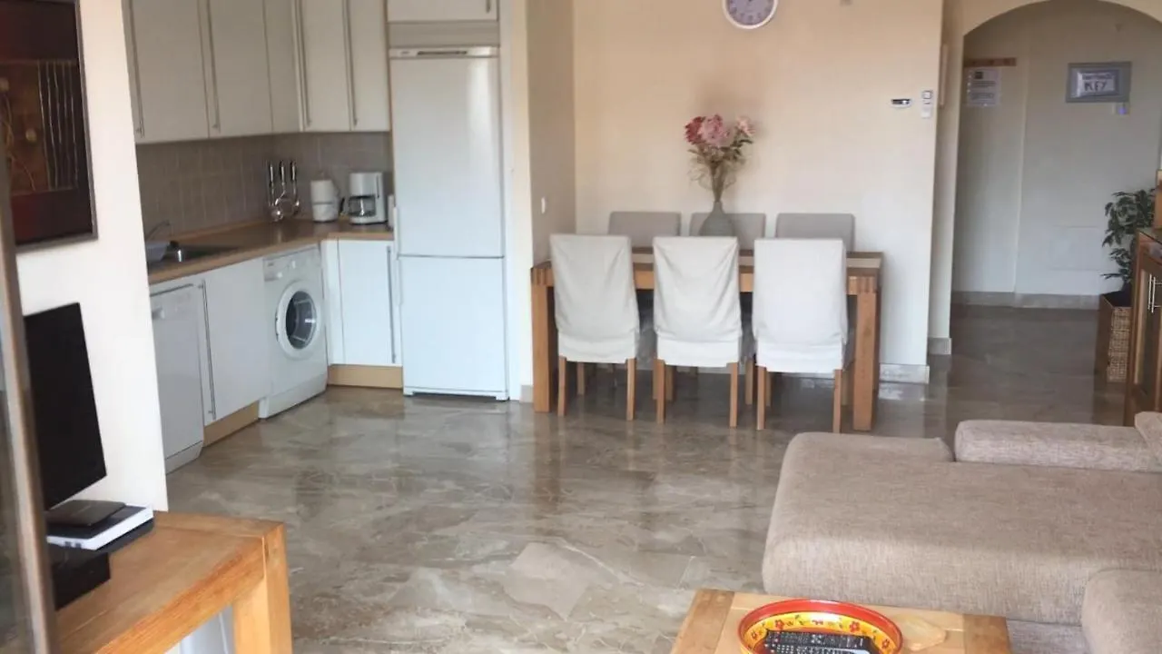 Luxury 2-Bedrooms & Bathrooms Estepona Apartment