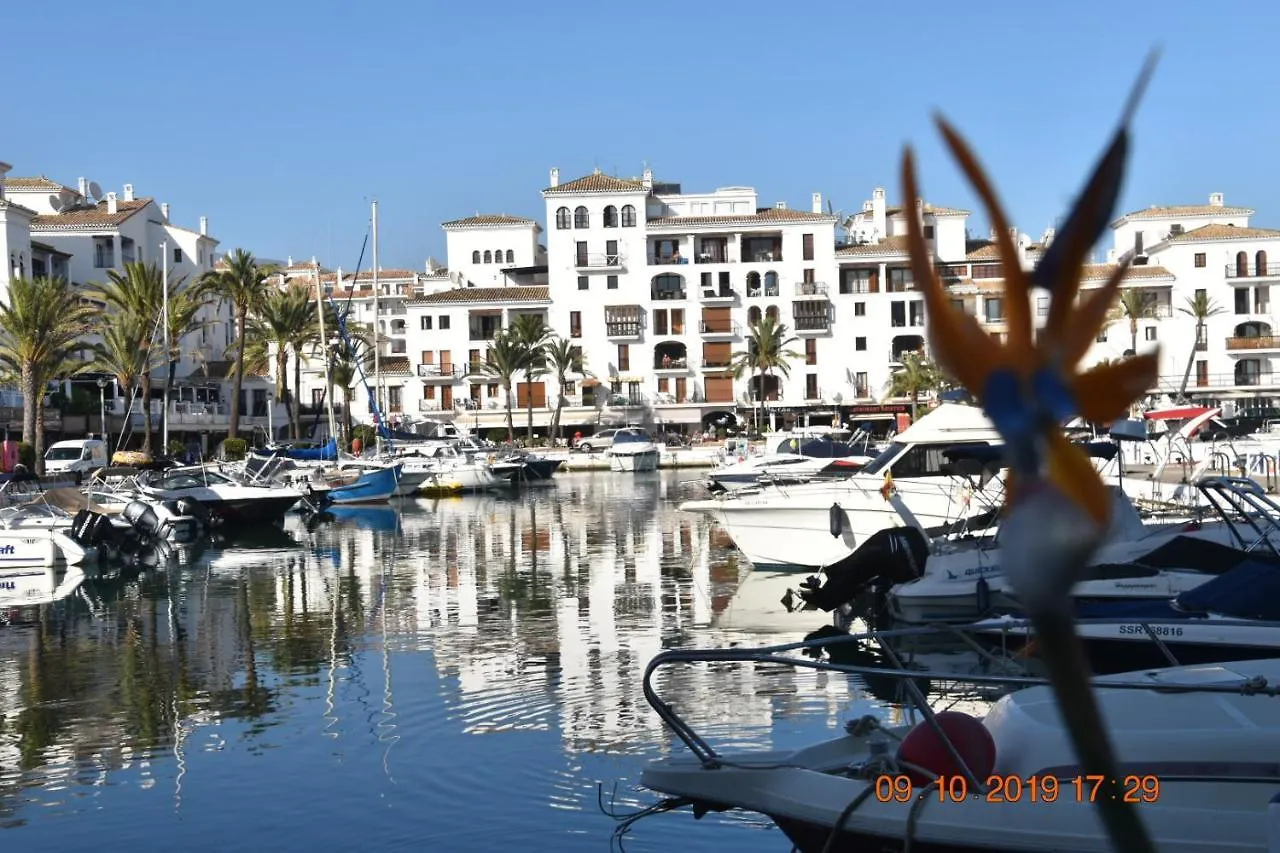Luxury 2-Bedrooms & Bathrooms Estepona Apartment
